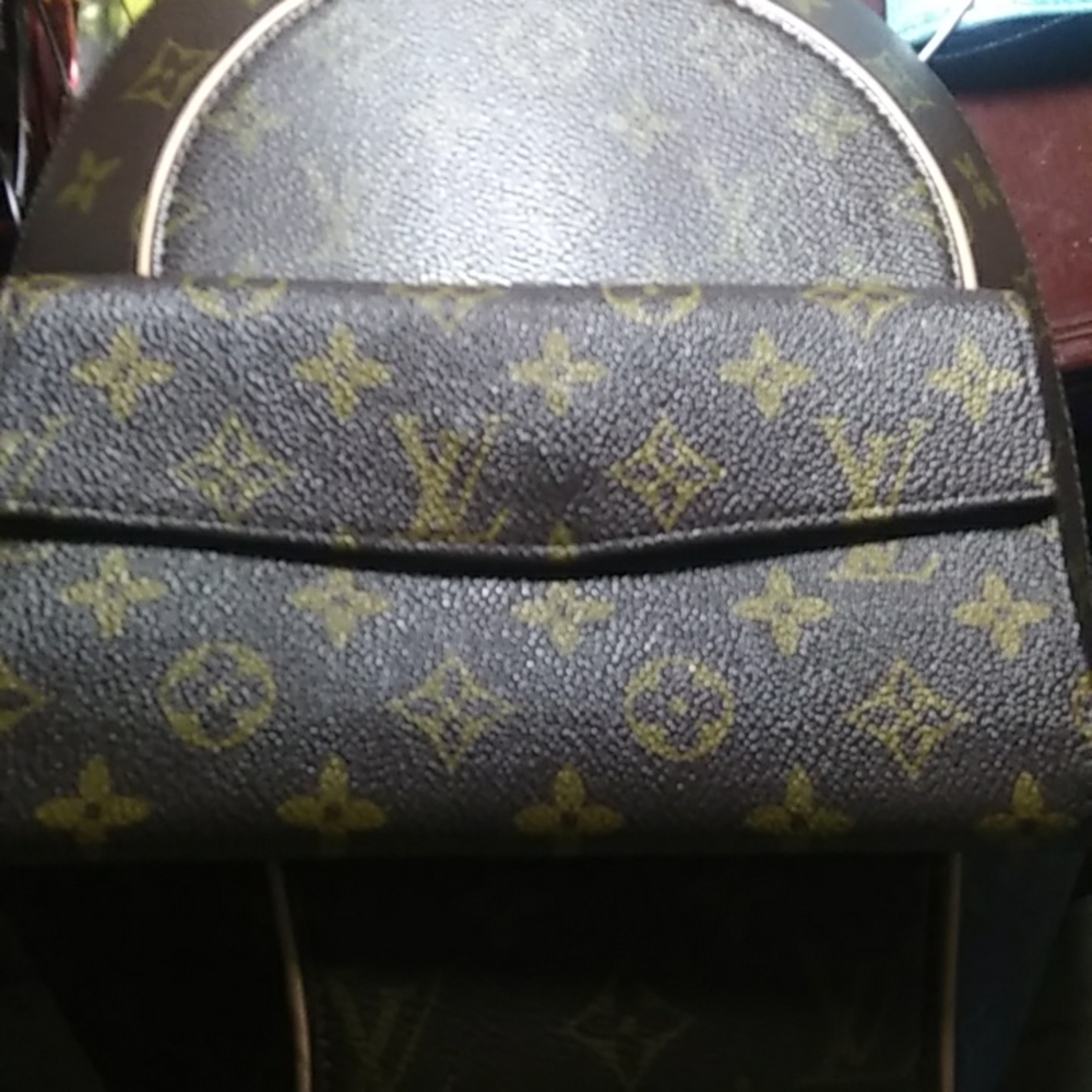 Vintage Louis Vuitton wallet and coin purse